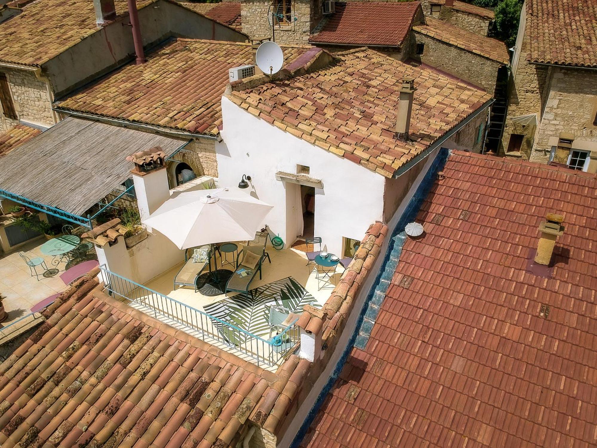 L'Ostal Bestort Vezenobres Luaran gambar